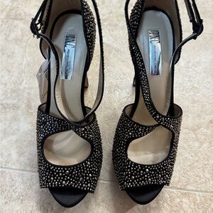 INC International Concepts Rhinestone Heels
Have a small peeling in the inside.
